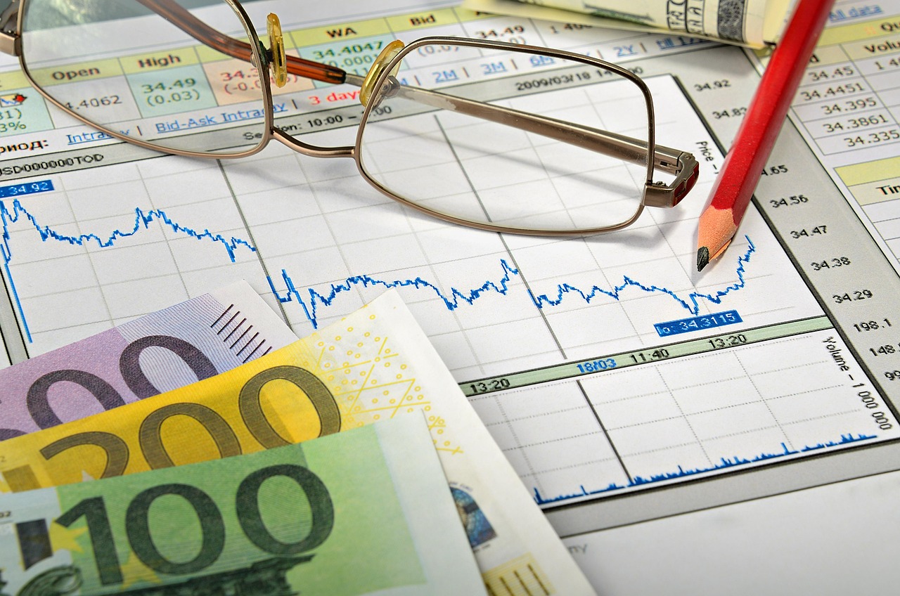 découvrez des stratégies personnalisées de gestion de patrimoine pour optimiser vos investissements et assurer votre avenir financier.